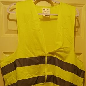 SIFE Neon Vest